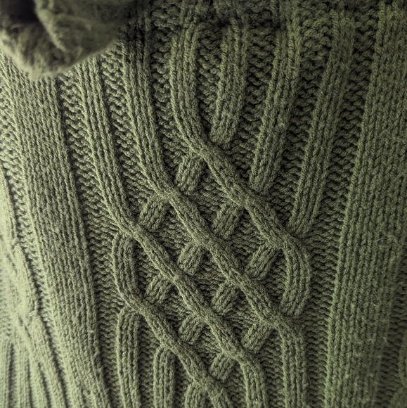 Sweater Top & Skirt Size S-M - Picture 7 of 7